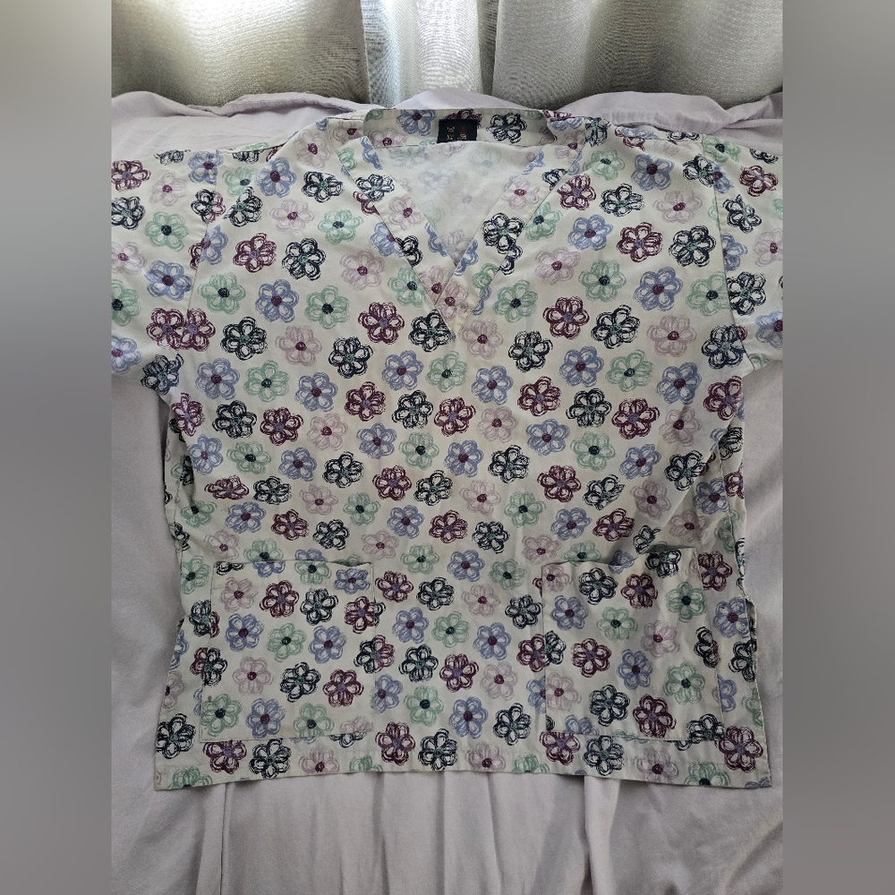 Floral Print Scrub Top